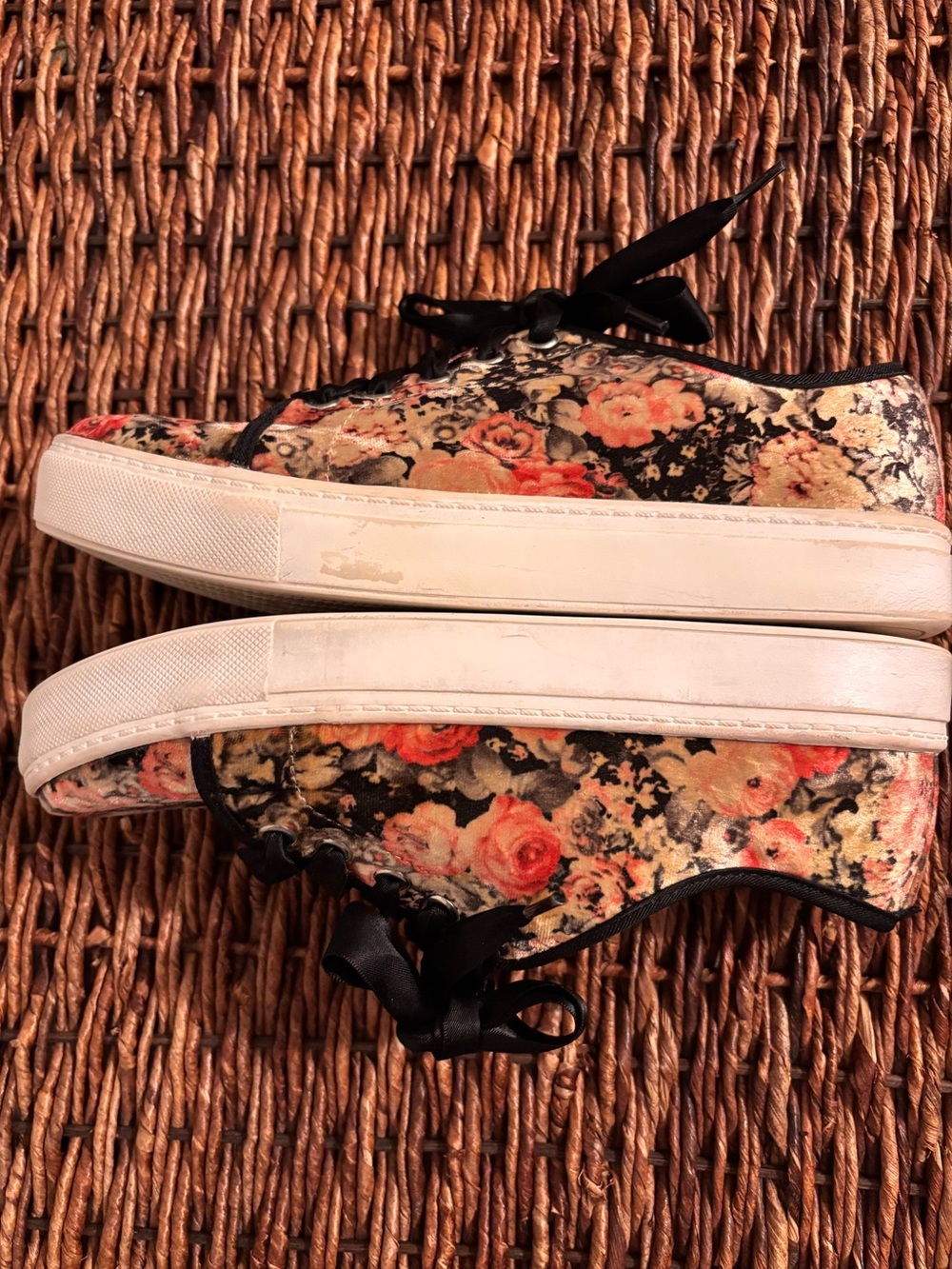 Dirty Laundry Floral Velvet Sneakers | Size 6.5 - Picture 3 of 8